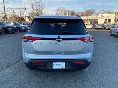 2023 Nissan Pathfinder SV FWD