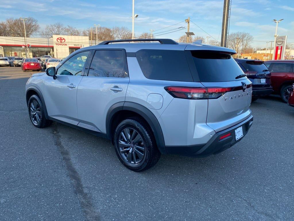 2023 Nissan Pathfinder SV FWD