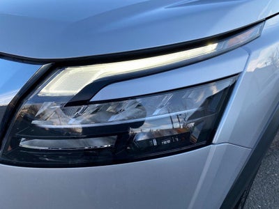 2023 Nissan Pathfinder SV FWD