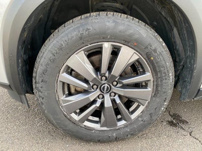 2024 Nissan Pathfinder SV FWD