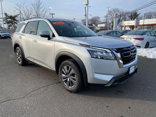 2024 Nissan Pathfinder SV FWD