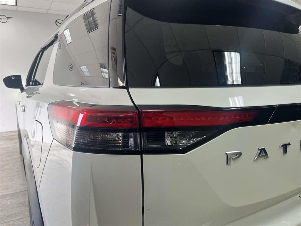 2022 Nissan Pathfinder SV 4WD