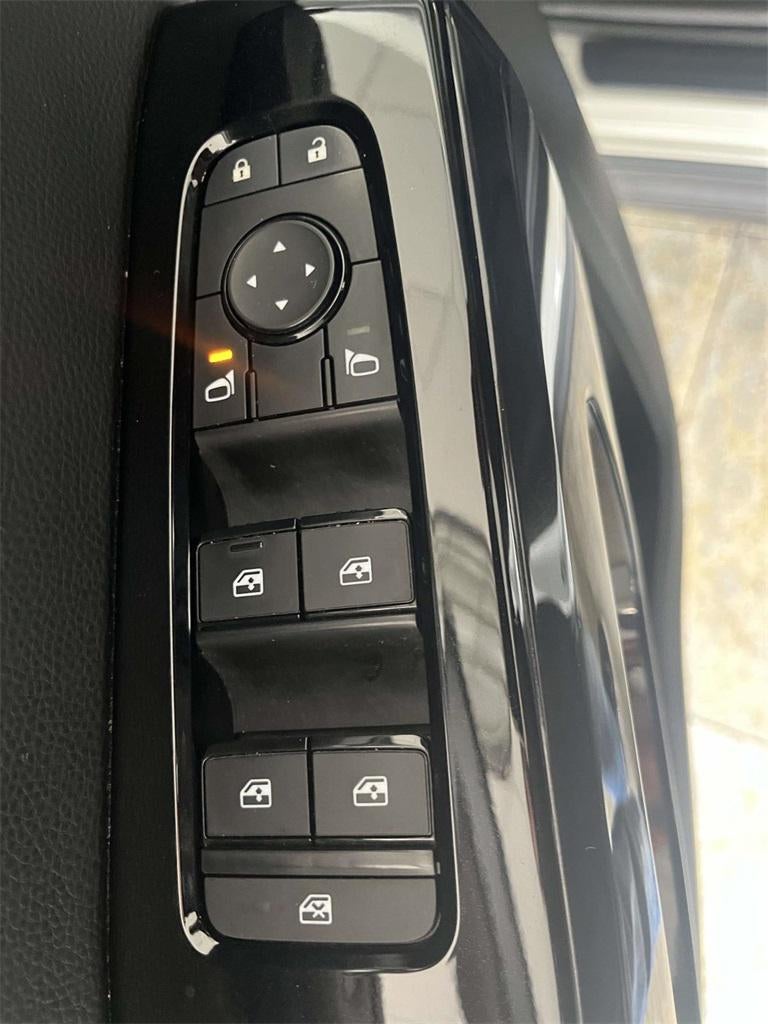 2022 Nissan Pathfinder SV 4WD