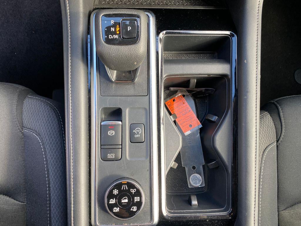 2025 Nissan Pathfinder SV 4WD