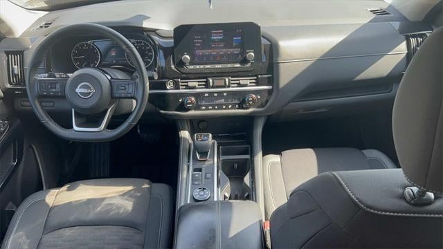 2022 Nissan Pathfinder SV 4WD