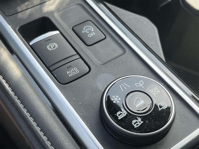 2022 Nissan Pathfinder SV 4WD