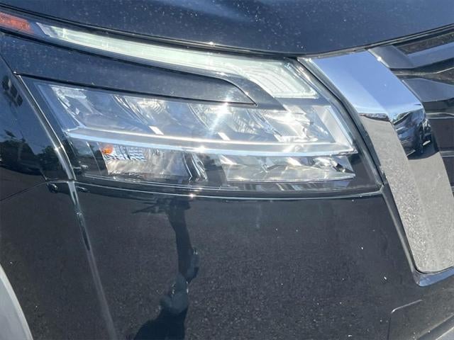 2022 Nissan Pathfinder SV 4WD