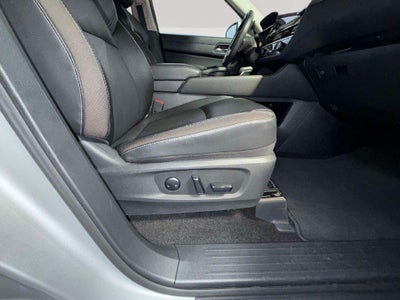 2024 Nissan Pathfinder SL 4WD