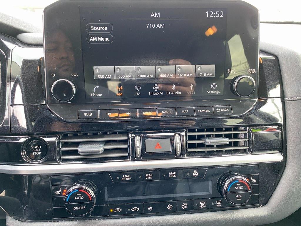 2025 Nissan Pathfinder SL 4WD