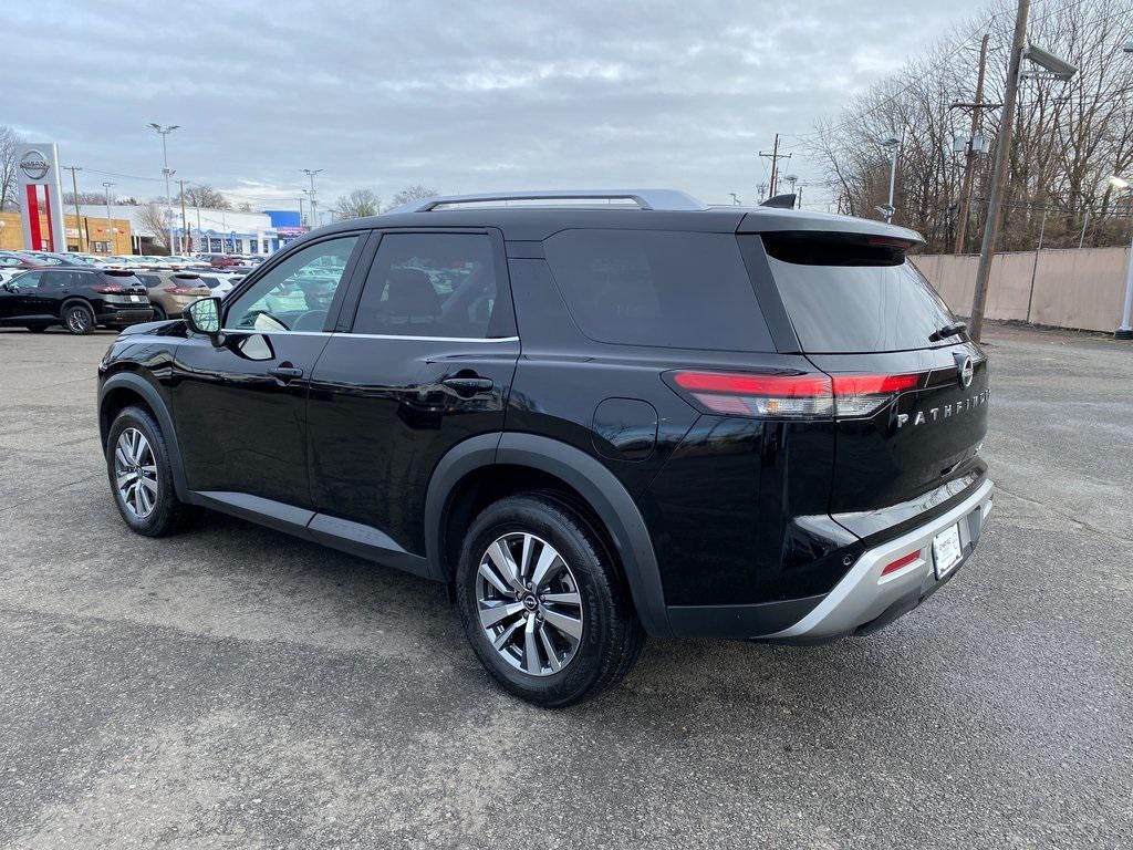 2025 Nissan Pathfinder SL 4WD