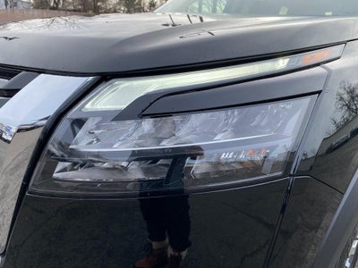 2025 Nissan Pathfinder SL 4WD