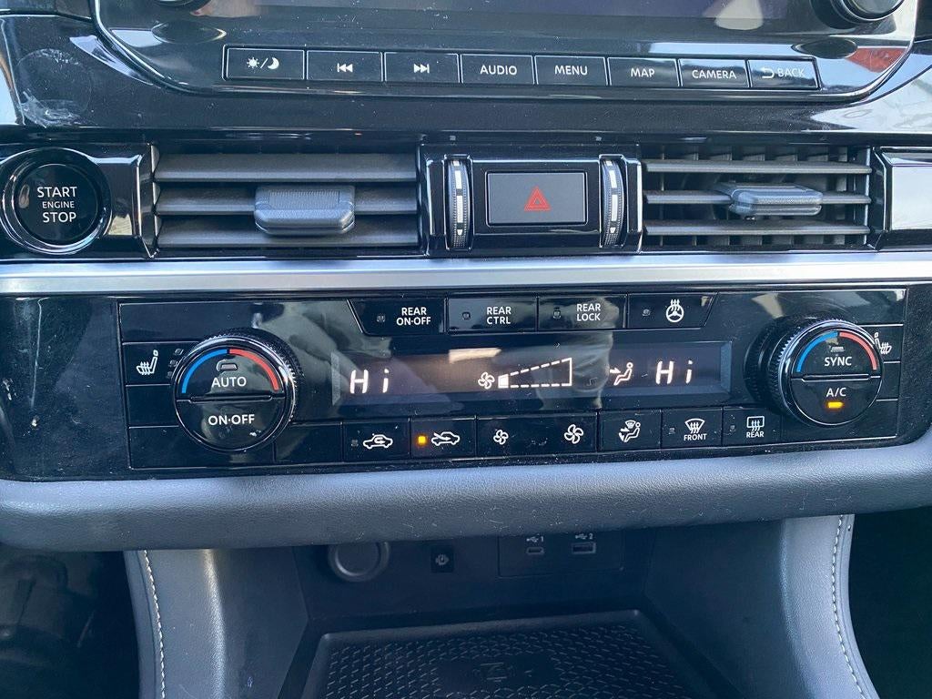 2025 Nissan Pathfinder SL 4WD