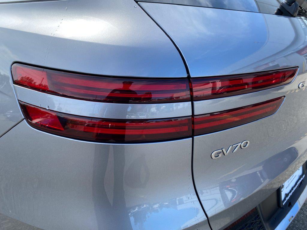 2025 Genesis GV70 2.5T AWD