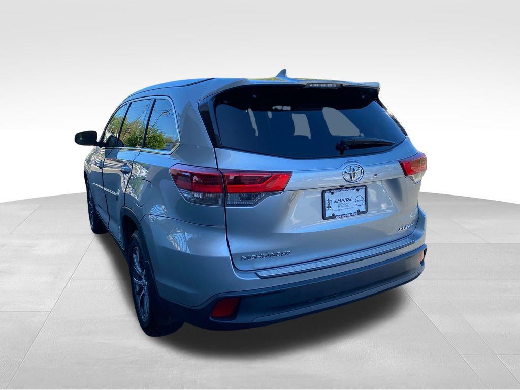 2019 Toyota Highlander SE