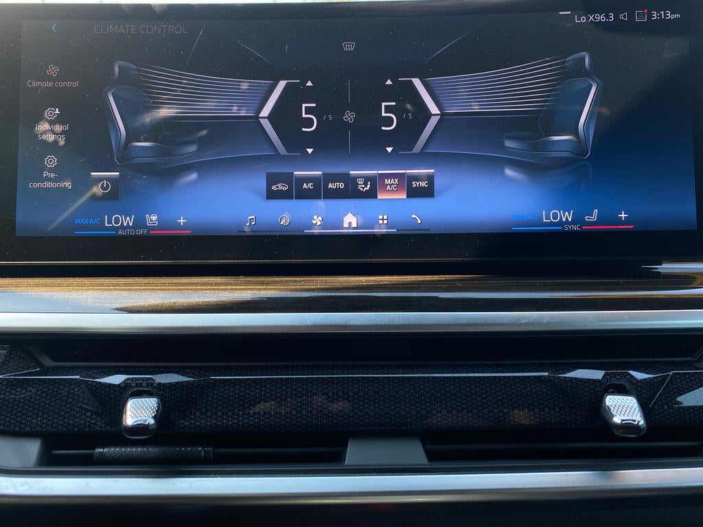 2024 BMW X7 xDrive40i