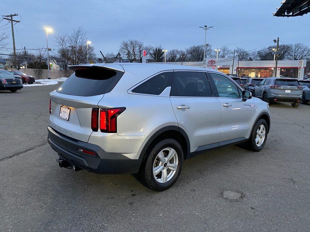 2022 Kia Sorento LX