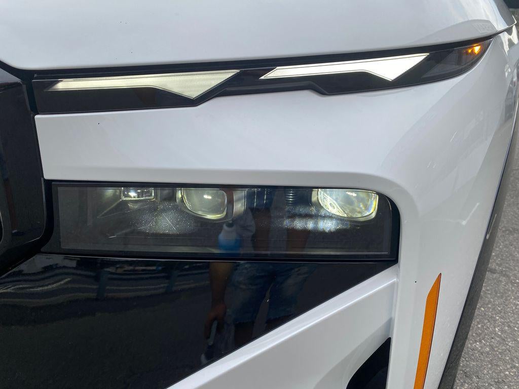 2024 BMW XM Base
