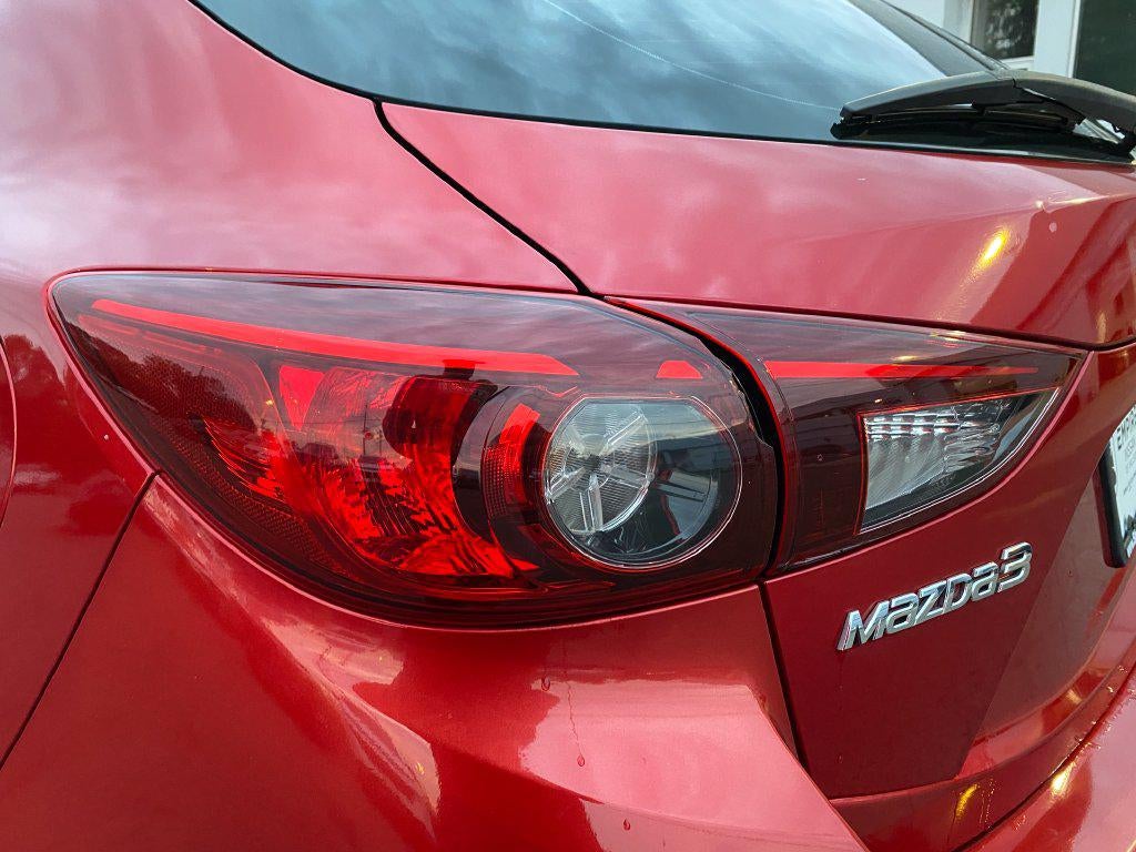 2015 Mazda Mazda3 Hatchback s Touring
