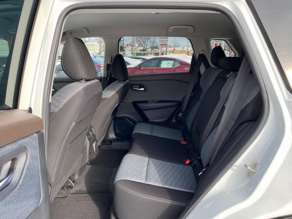 2022 Nissan Rogue SV Intelligent AWD