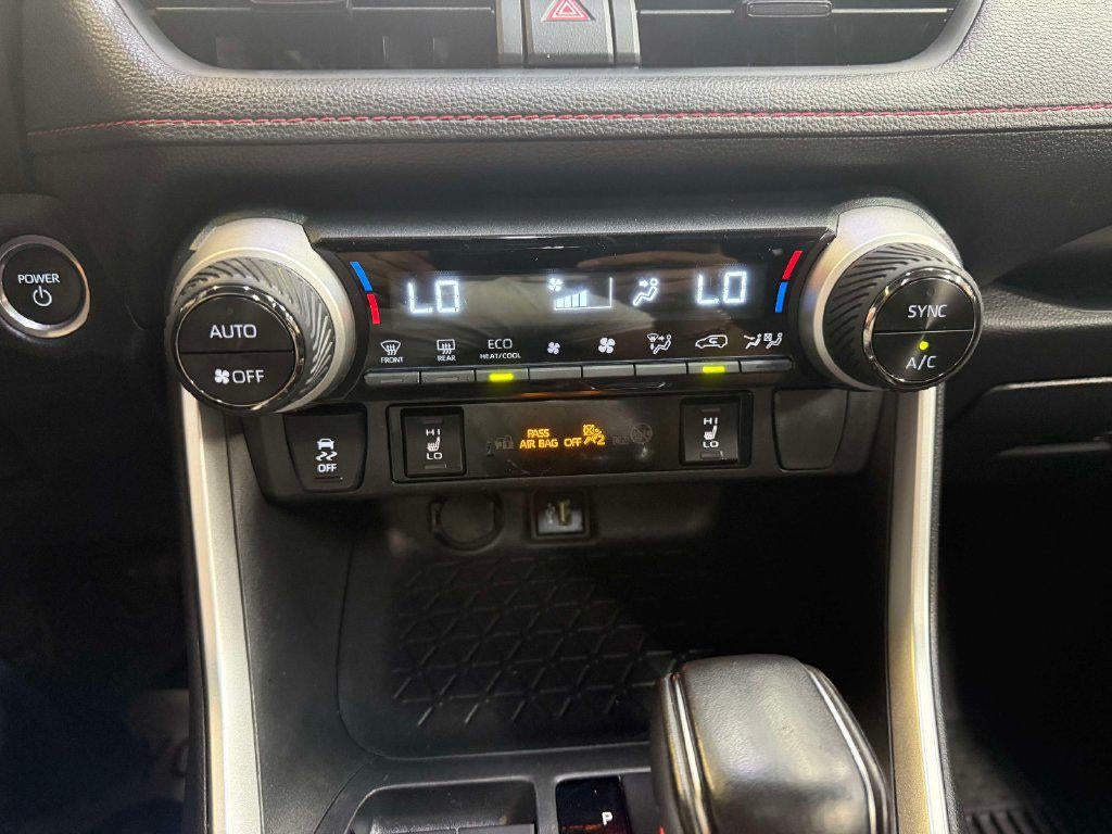 2024 Toyota RAV4 Prime SE