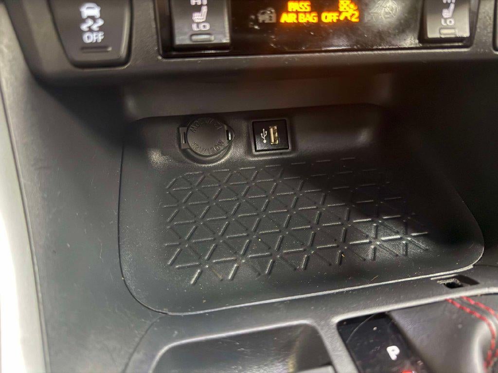 2024 Toyota RAV4 Prime SE