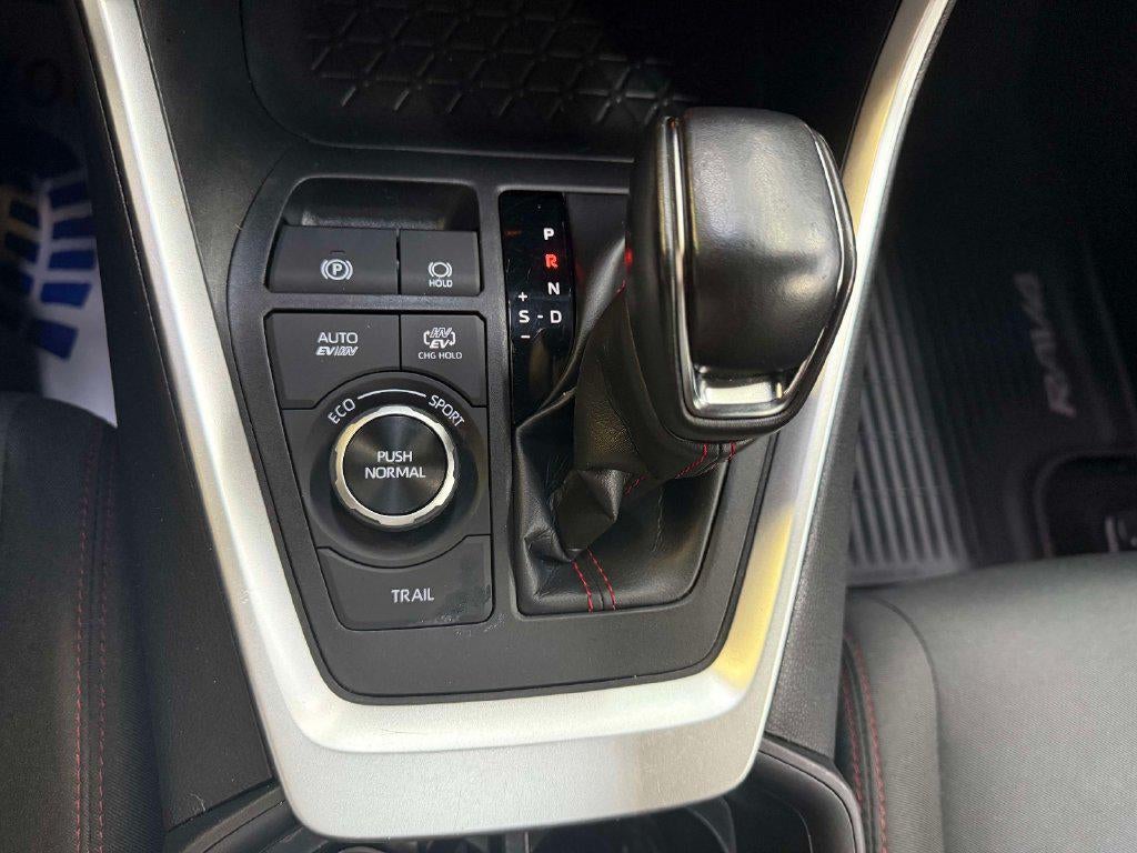 2024 Toyota RAV4 Prime SE