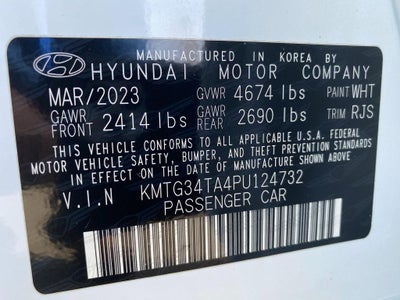 2023 Genesis G70 2.0T RWD