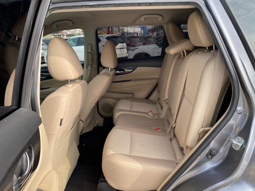 2017 Nissan Rogue SV