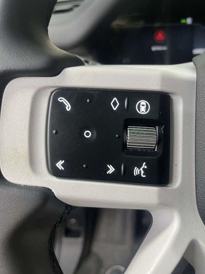 2025 Land Rover Defender 110 S