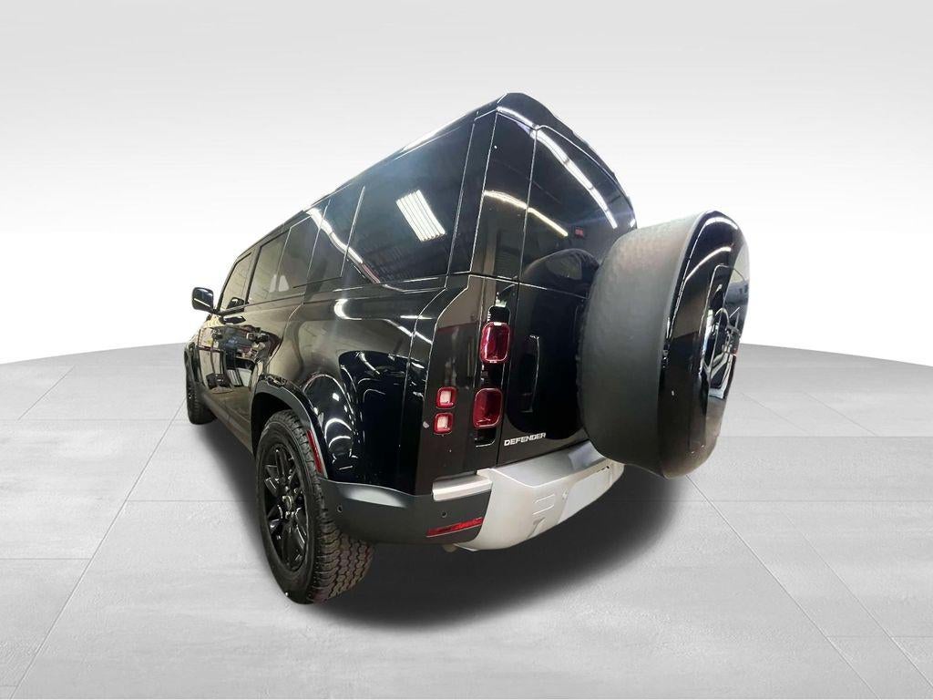 2025 Land Rover Defender 110 S
