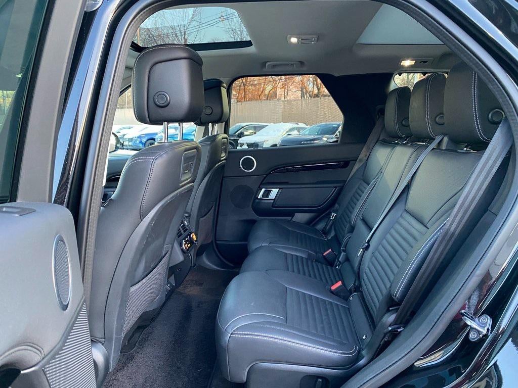 2024 Land Rover Discovery P300 S