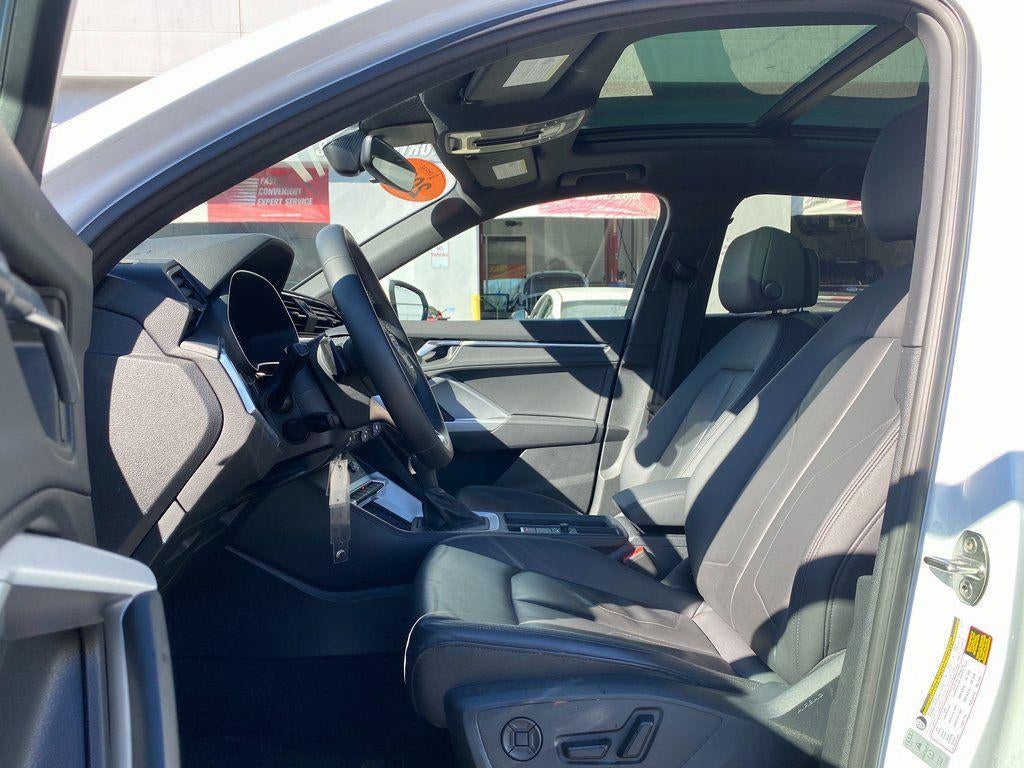 2025 Audi Q3 Premium 45 TFSI S line quattro Tiptronic