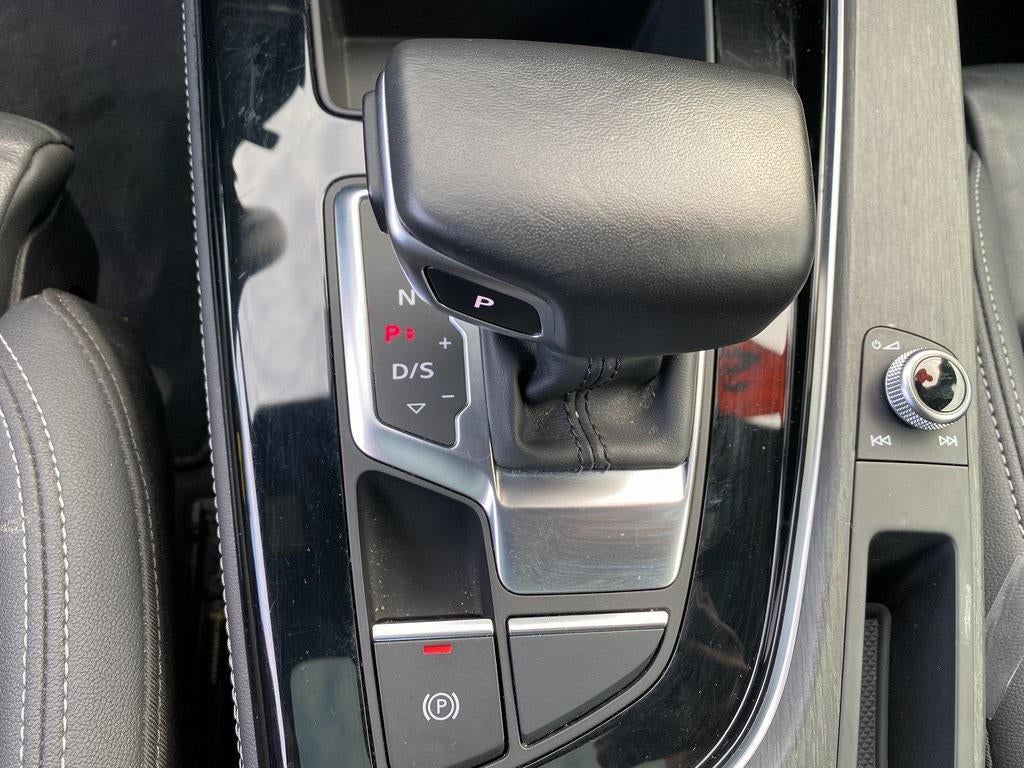 2024 Audi A4 Premium Plus 45 TFSI S line quattro S tronic