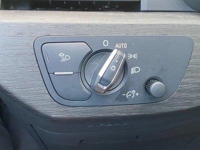 2024 Audi A4 Premium Plus 45 TFSI S line quattro S tronic