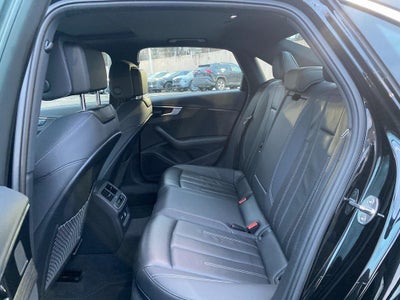 2024 Audi A4 Premium Plus 45 TFSI S line quattro S tronic