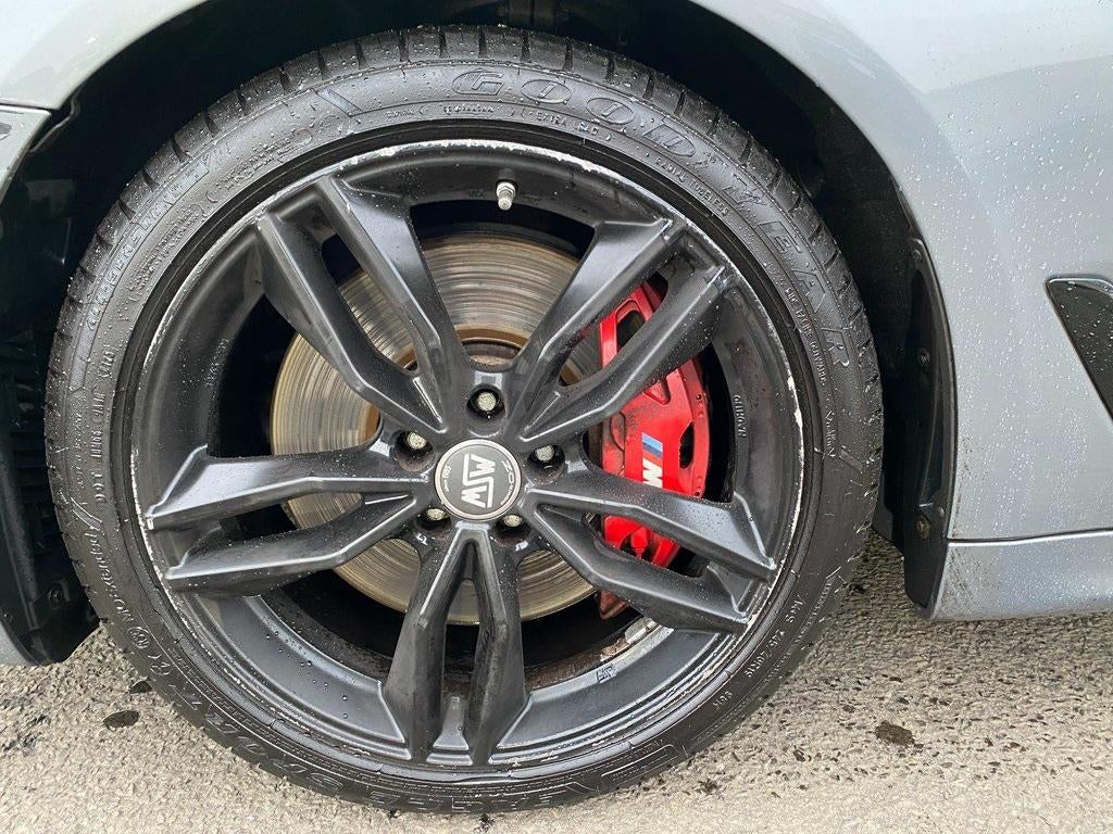 2023 BMW M550 i xDrive