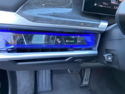 2025 BMW 740i xDrive