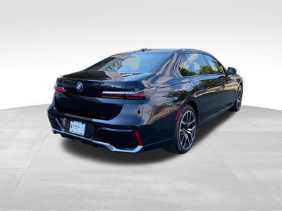 2025 BMW 740i xDrive