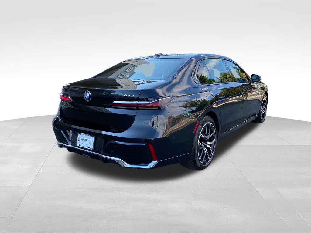 2025 BMW 740i xDrive