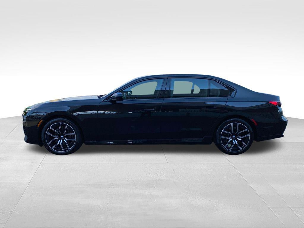 2025 BMW 740i xDrive