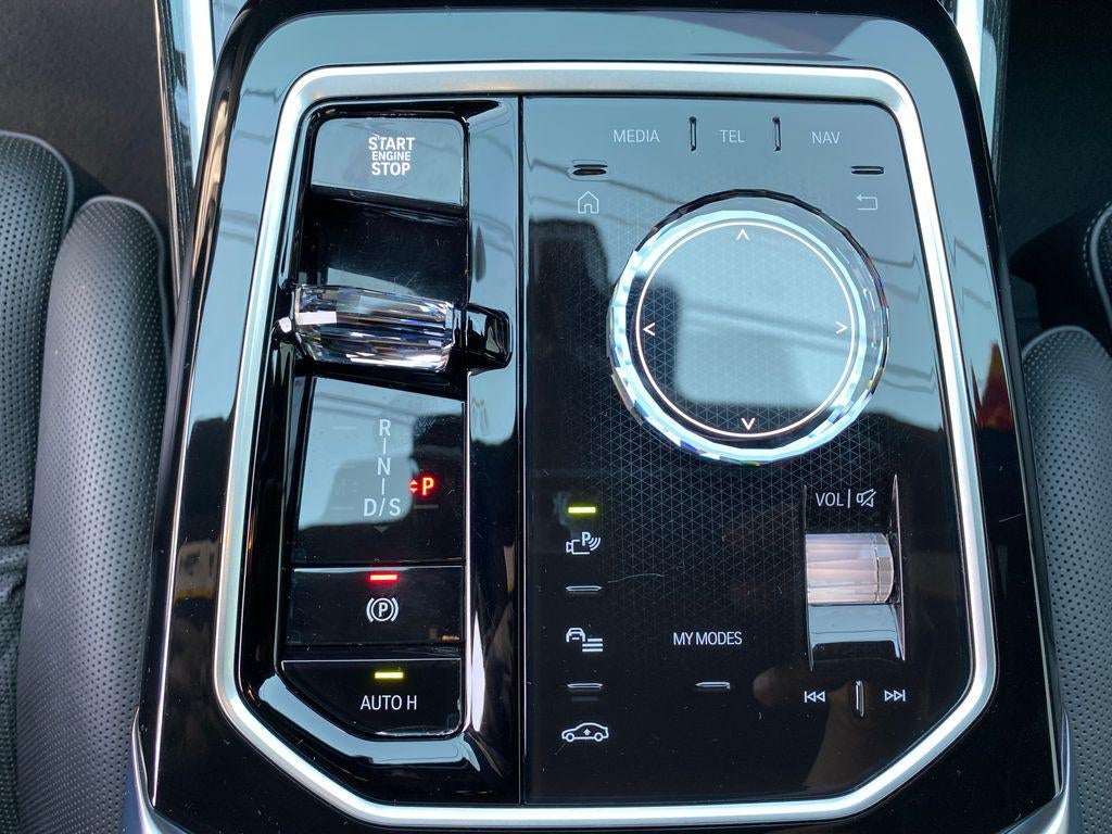 2025 BMW 740i xDrive