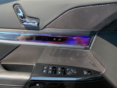 2025 BMW 740i xDrive