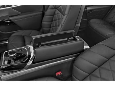2025 BMW 740i xDrive