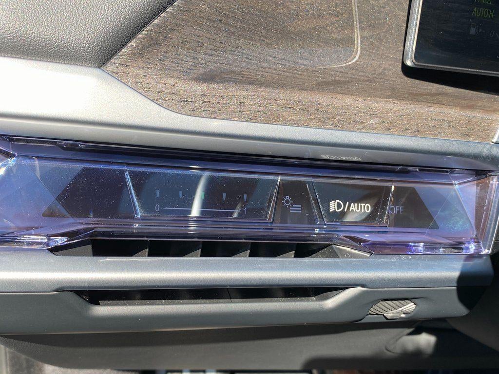 2024 BMW 740i xDrive