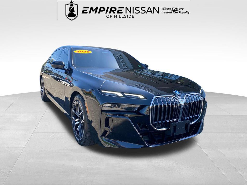 2025 BMW 740i xDrive