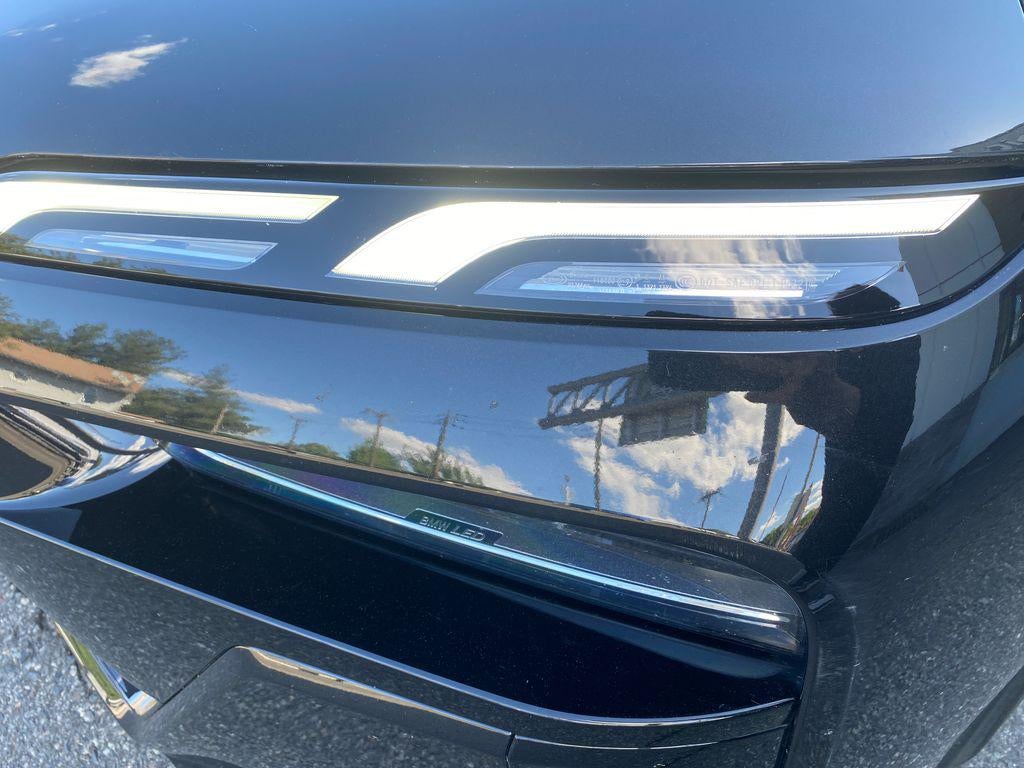 2025 BMW 740i xDrive
