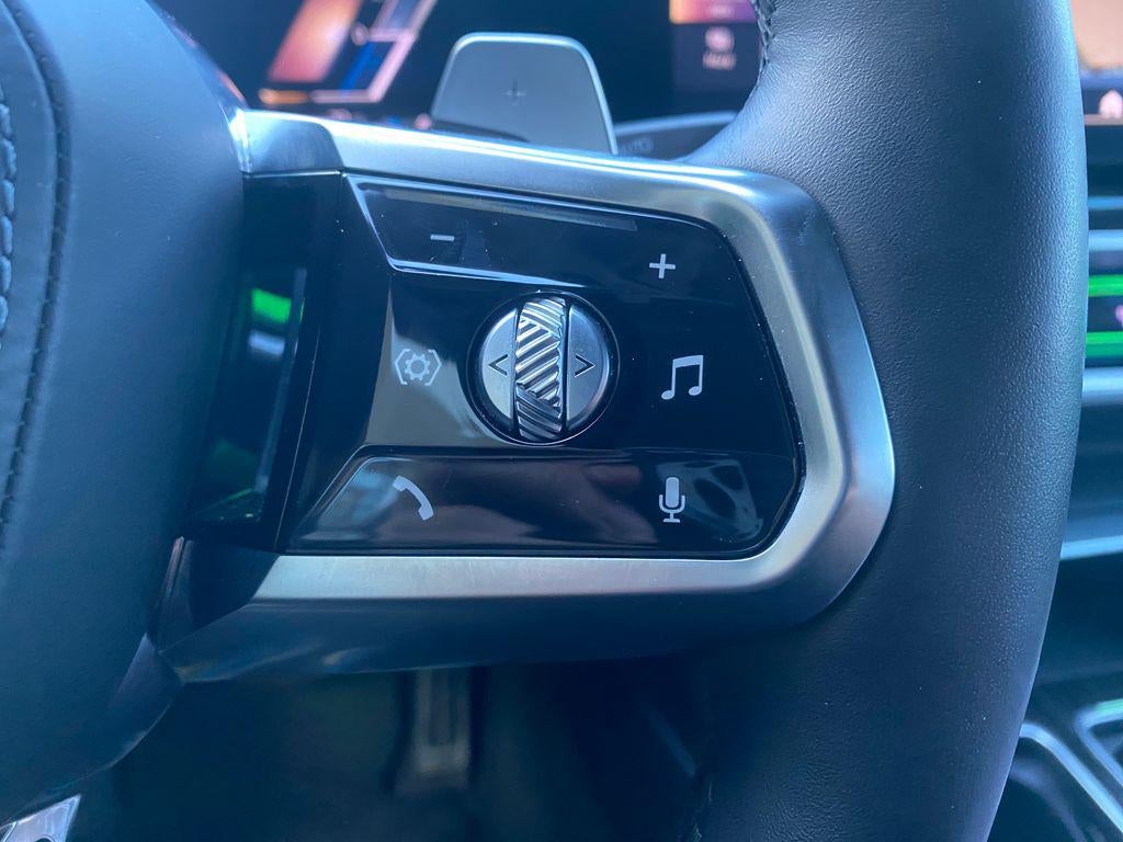 2025 BMW 740i xDrive