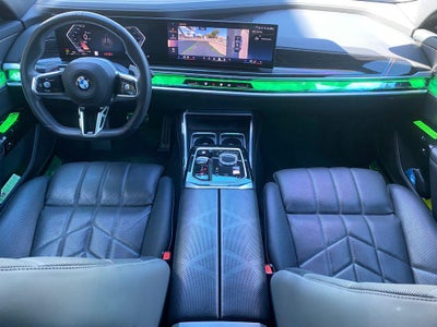 2025 BMW 740i xDrive