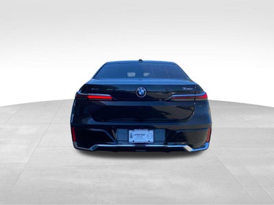 2025 BMW 740i xDrive